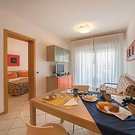 Ξενοδοχείο Gracious 3 Flat With Pool Μπιμπιόνε