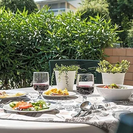 Ξενοδοχείο Gracious 3 Flat With Pool Μπιμπιόνε