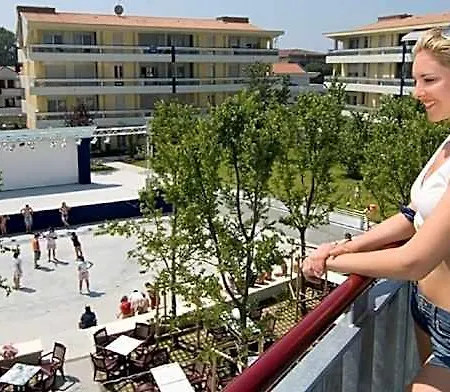 Gracious 3 Flat With Pool Ξενοδοχείο 3*