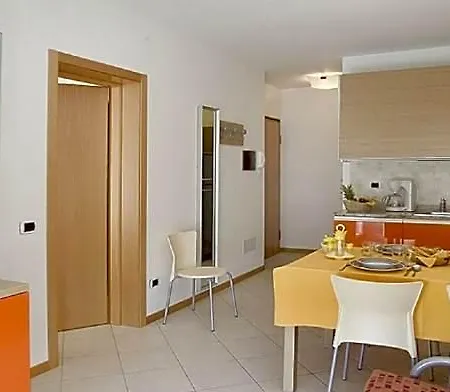 Ξενοδοχείο Gracious 3 Flat With Pool