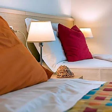 Gracious 3 Flat With Pool Ξενοδοχείο