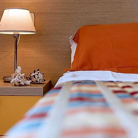 Ξενοδοχείο Gracious 3 Flat With Pool Μπιμπιόνε